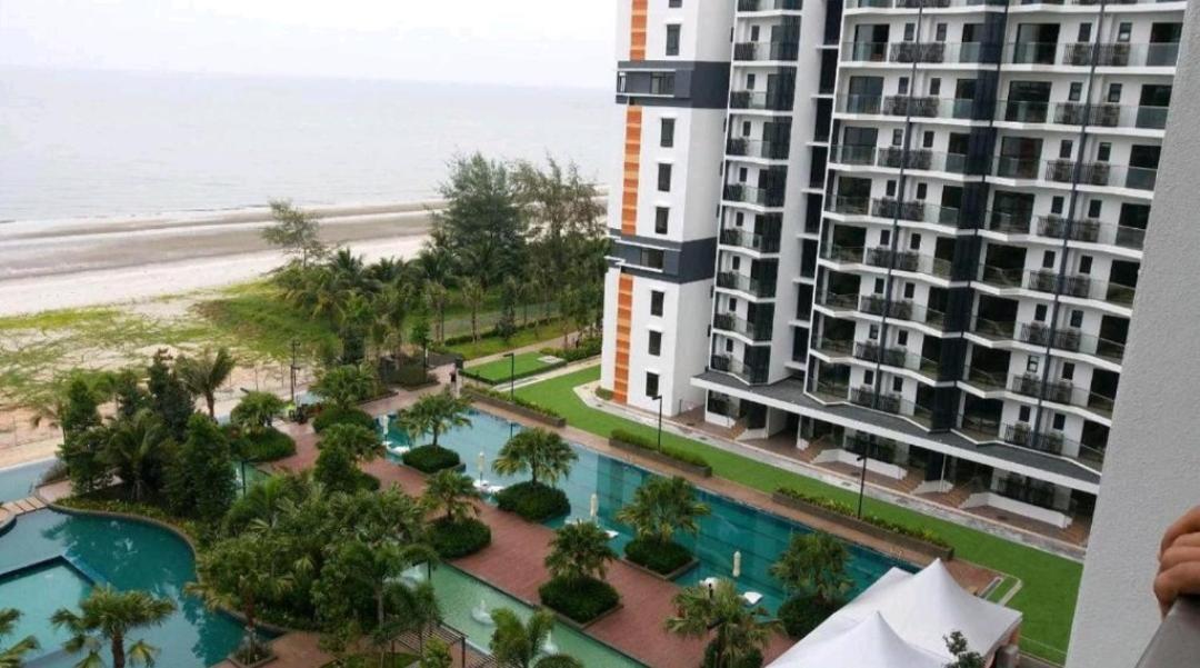 Timurbay Seafront Residence By Hardinahomes Kuantan Kültér fotó