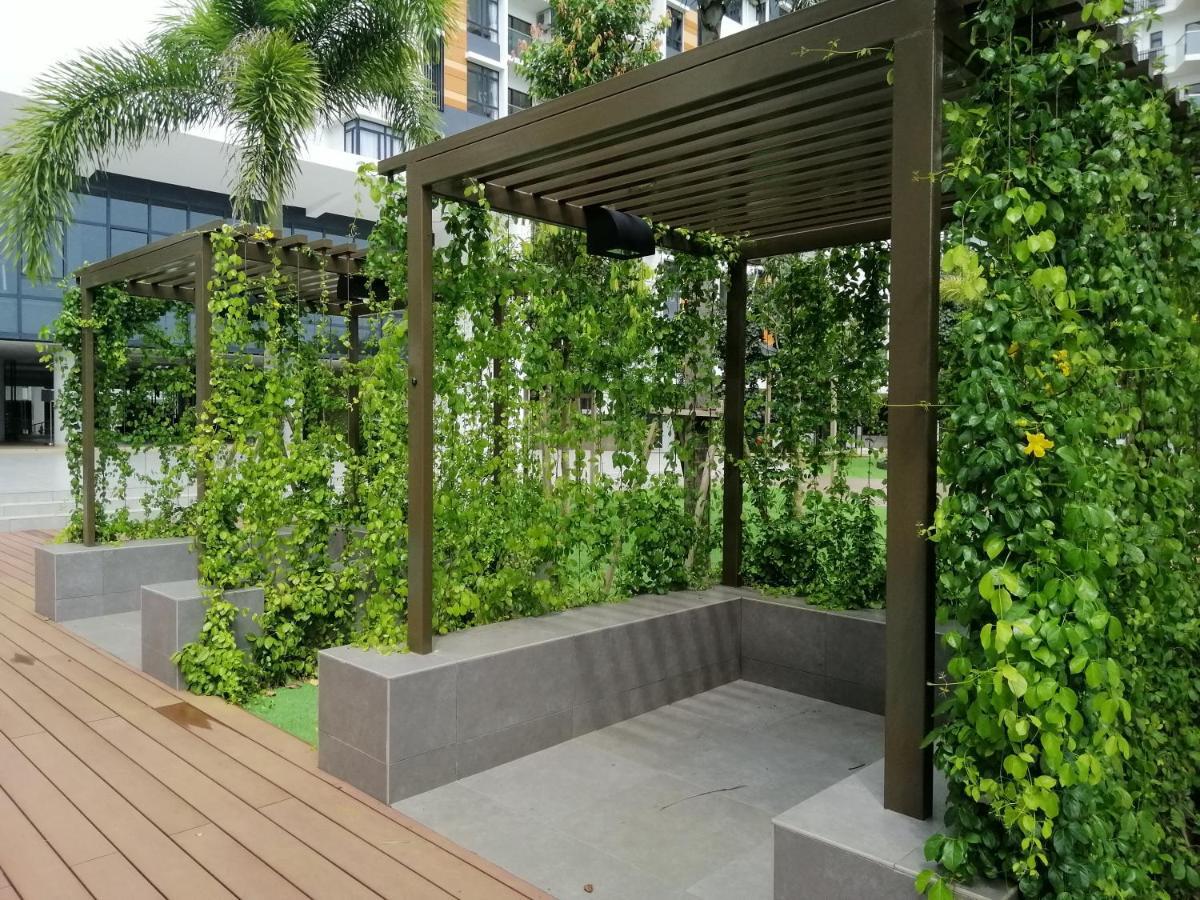 Timurbay Seafront Residence By Hardinahomes Kuantan Kültér fotó